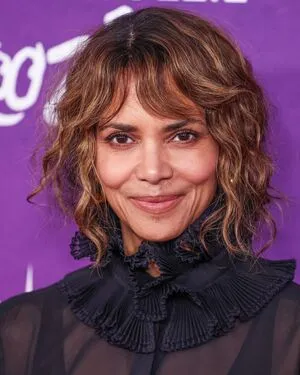 Halle Berry OnlyFans Leaked Free Thumbnail Picture - #bpv499zdrp
