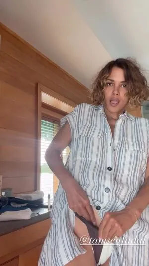 Halle Berry OnlyFans Leaked Free Thumbnail Picture - #e8qlaStodM