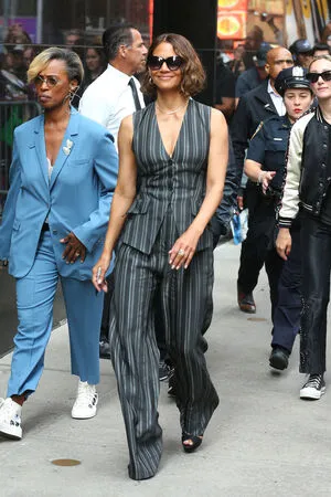 Halle Berry OnlyFans Leaked Free Thumbnail Picture - #k33yk9I0HM