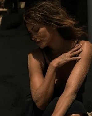 Halle Berry OnlyFans Leaked Free Thumbnail Picture - #sXlujSb5gW