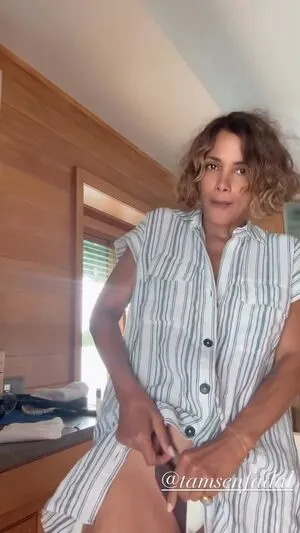 Halle Berry OnlyFans Leaked Free Thumbnail Picture - #tetJZ6m7Gp