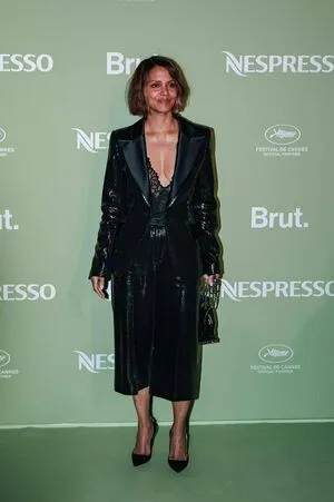 Halle Berry OnlyFans Leaked Free Thumbnail Picture - #v0H8YcAQYU