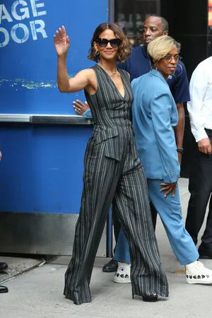 Halle Berry OnlyFans Leaked Free Thumbnail Picture - #x9bxPktqPH