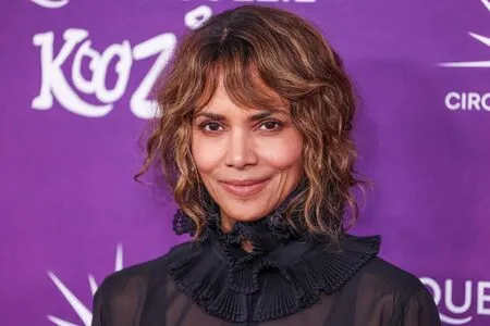 Halle Berry OnlyFans Leaked Free Thumbnail Picture - #y7vLRQR2j2