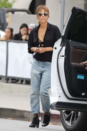 Halle Berry OnlyFans Leaked Free Thumbnail Picture - #zX6Kka8r1H