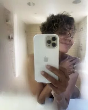 Halle Berry OnlyFans Leaked Free Thumbnail Picture - #4MqYJKG9Wy