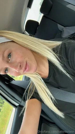 Halledorann OnlyFans Leaked Free Thumbnail Picture - #EgXzgY6Cu7