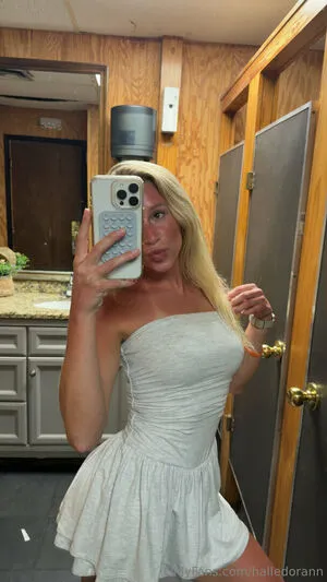 Halledorann OnlyFans Leaked Free Thumbnail Picture - #ky5mz8azS9