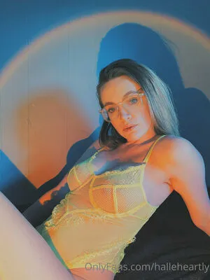 Halleheartly OnlyFans Leaked Free Thumbnail Picture - #6s9Ps7CmXH
