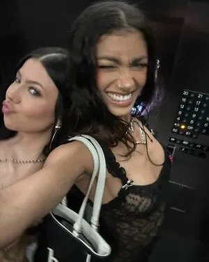 Hallepowe OnlyFans Leaked Free Thumbnail Picture - #SPocnd06Ng