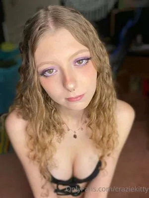 Hallie Gift OnlyFans Leaked Free Thumbnail Picture - #9M85DDZ4Me