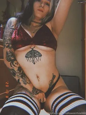 Halloweenhoe666 OnlyFans Leaked Free Thumbnail Picture - #c6mQvKpD7T