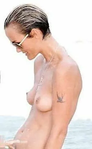 Hallyday OnlyFans Leaked Free Thumbnail Picture - #d7hCvvYj1S