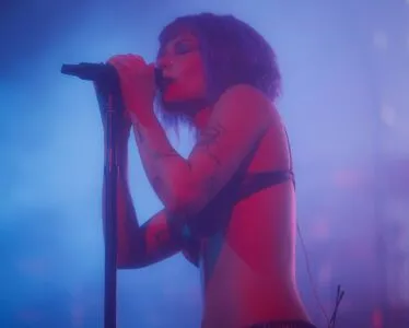 Halsey OnlyFans Leaked Free Thumbnail Picture - #0bQ40AhRSl