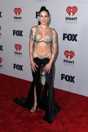 Halsey OnlyFans Leaked Free Thumbnail Picture - #1FvqBcp8mK