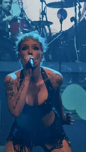 Halsey OnlyFans Leaked Free Thumbnail Picture - #2BkF9PR2Vc