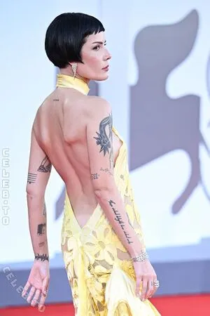 Halsey OnlyFans Leaked Free Thumbnail Picture - #2q8CHlVZRe