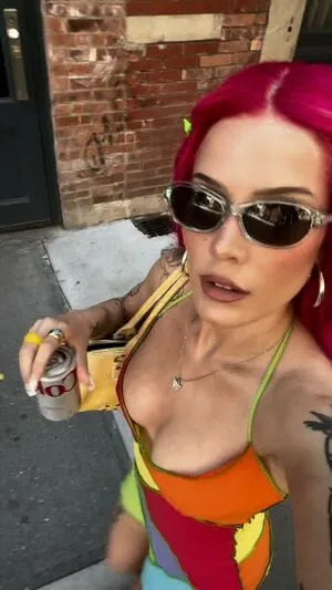 Halsey OnlyFans Leaked Free Thumbnail Picture - #4FZ28jK32p