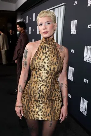 Halsey OnlyFans Leaked Free Thumbnail Picture - #54C0dinyDF
