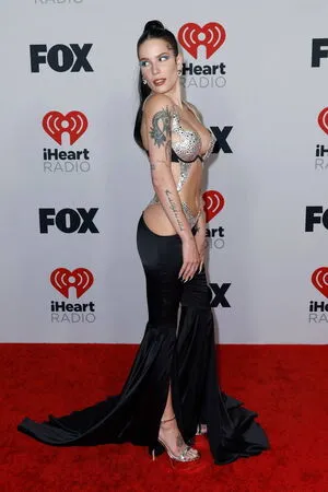 Halsey OnlyFans Leaked Free Thumbnail Picture - #5NARAPZY66