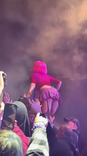Halsey OnlyFans Leaked Free Thumbnail Picture - #5Qtqm1CK1m