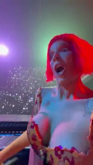 Halsey OnlyFans Leaked Free Thumbnail Picture - #5XwMGvUvkG