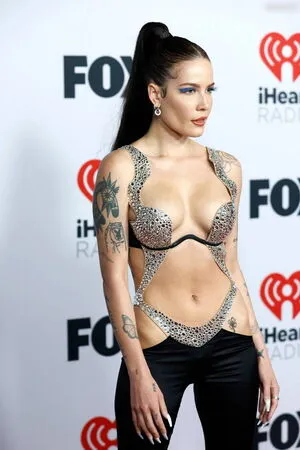 Halsey OnlyFans Leaked Free Thumbnail Picture - #6B9S8brjFu