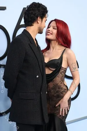 Halsey OnlyFans Leaked Free Thumbnail Picture - #6aakYtP9cf