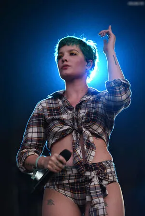 Halsey OnlyFans Leaked Free Thumbnail Picture - #79WaQ5urid