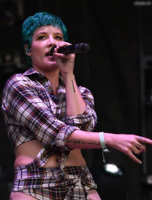 Halsey OnlyFans Leaked Free Thumbnail Picture - #DESbtqxvR7