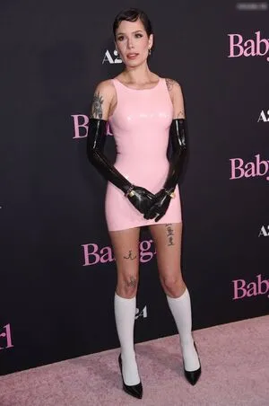 Halsey OnlyFans Leaked Free Thumbnail Picture - #F7W5Paec2O