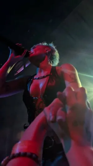 Halsey OnlyFans Leaked Free Thumbnail Picture - #FLGTFMXofh