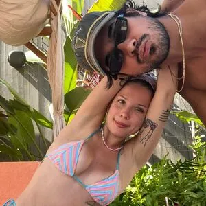 Halsey OnlyFans Leaked Free Thumbnail Picture - #I8bg31DH5a