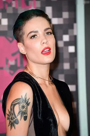 Halsey OnlyFans Leaked Free Thumbnail Picture - #LGXfGnA8AF