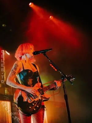 Halsey OnlyFans Leaked Free Thumbnail Picture - #QnTckzqvwm