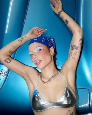 Halsey OnlyFans Leaked Free Thumbnail Picture - #Y49JX8yeYO