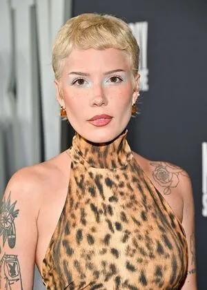 Halsey OnlyFans Leaked Free Thumbnail Picture - #YNg2fZbAlA