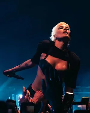 Halsey OnlyFans Leaked Free Thumbnail Picture - #ZWdk5Q0P32