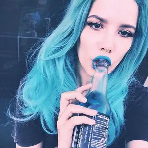 Halsey OnlyFans Leaked Free Thumbnail Picture - #bERzWUBSZl