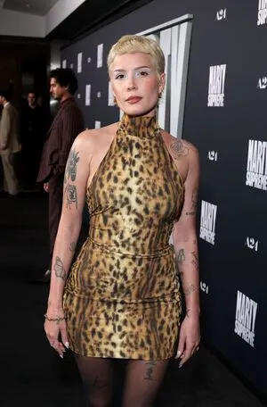 Halsey OnlyFans Leaked Free Thumbnail Picture - #cK2VjwmiNx