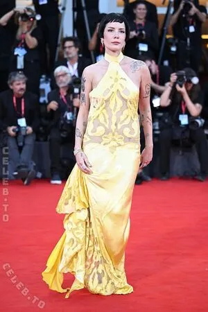 Halsey OnlyFans Leaked Free Thumbnail Picture - #cKnb1HdbPc