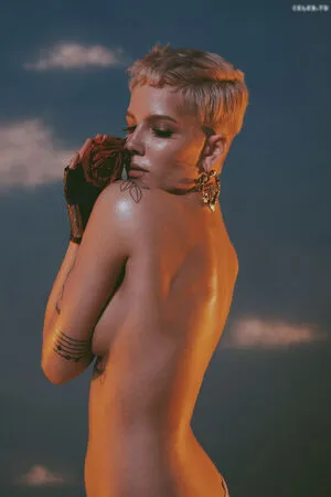 Halsey OnlyFans Leaked Free Thumbnail Picture - #ebHa0u0E8I