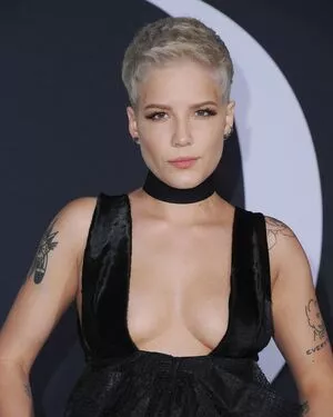 Halsey OnlyFans Leaked Free Thumbnail Picture - #epZtGCIubE