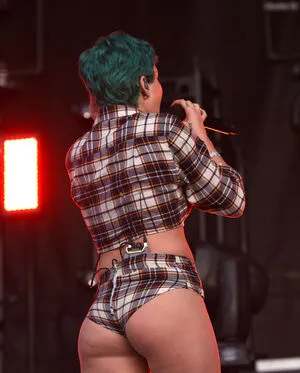 Halsey OnlyFans Leaked Free Thumbnail Picture - #iAvUUIhkr5