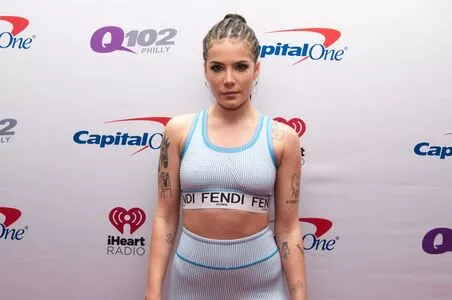 Halsey OnlyFans Leaked Free Thumbnail Picture - #mXci36Z93g