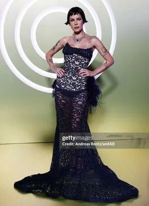 Halsey OnlyFans Leaked Free Thumbnail Picture - #onTWvsg2Fo