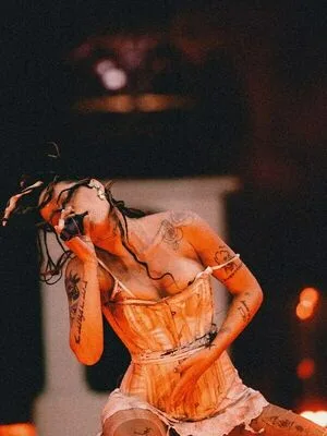 Halsey OnlyFans Leaked Free Thumbnail Picture - #q2683zF4vN