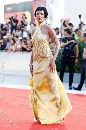 Halsey OnlyFans Leaked Free Thumbnail Picture - #qG5IIcueVw