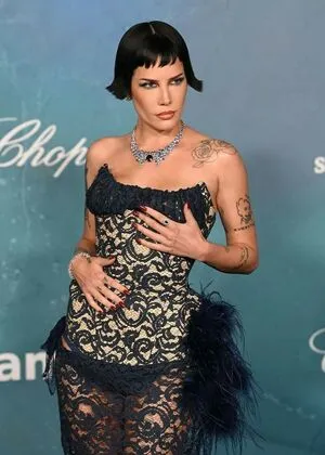 Halsey OnlyFans Leaked Free Thumbnail Picture - #sm1MLLzkZ0