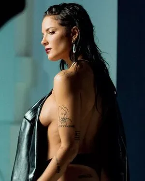 Halsey OnlyFans Leaked Free Thumbnail Picture - #t9Q6o9Ls28